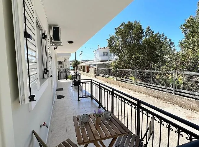 Porfyra Portoheli בית נופש